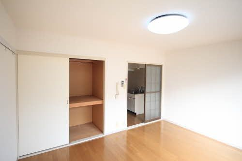 ブルージュの収納