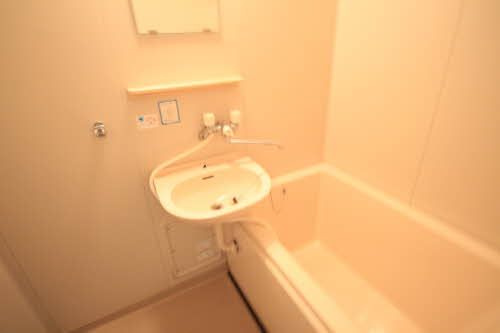 ブルージュの浴室