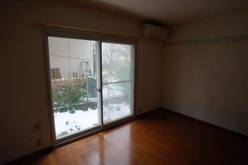 ブルージュの居間・リビング