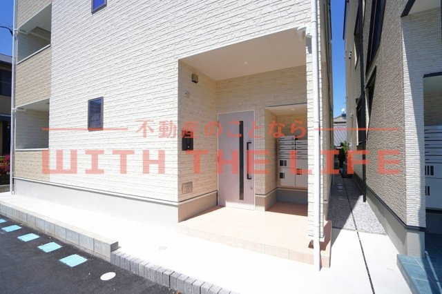 グランシア プラス【キャッシュバックキャンペーン】のエントランス|建物の内部です