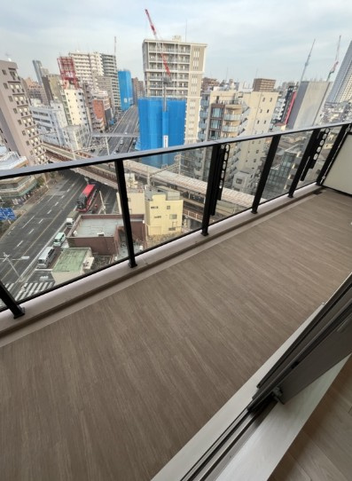 【バルコニー】