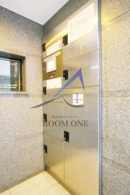 ルーブル中野坂上弐番館のその他共用部分|宅配ボックスです。