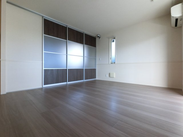 メゾンベールの居間・リビング