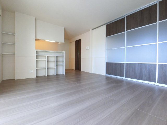 メゾンベールの居間・リビング