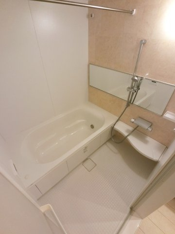 メゾンベールの浴室