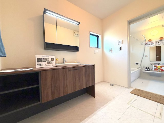 土地面積155㎡強／長期優良住宅／瀬谷区本郷3丁目の独立洗面台