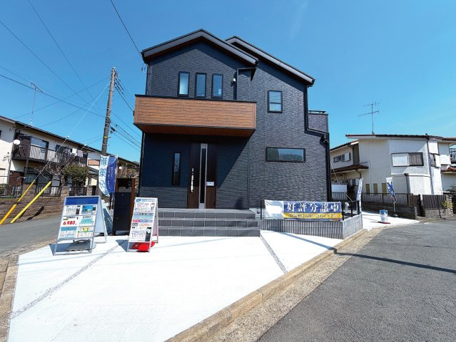 土地面積155㎡強／長期優良住宅／瀬谷区本郷3丁目 □カースペースは2台
