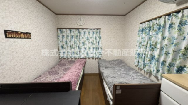 水走1丁目中古戸建の寝室|3F・洋室6帖。使い勝手のいい寝室です