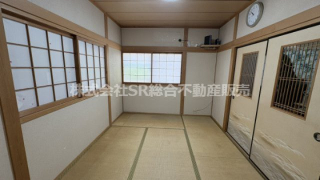 水走1丁目中古戸建の和室|2F・和室6帖。和室があると落ち着いた雰囲気になりますね
