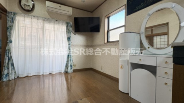 水走1丁目中古戸建の居間・リビング|ご家族でゆったりとお過ごしいただけるリビングです！