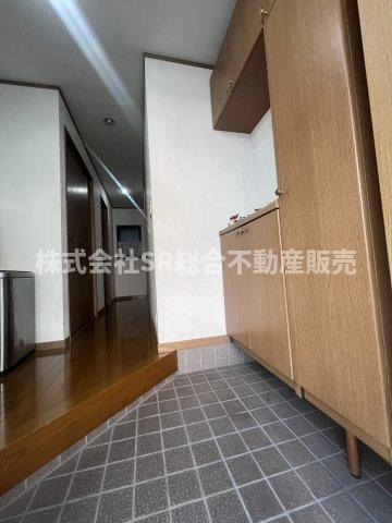 水走1丁目中古戸建の玄関|玄関にはシューズボックスもあり、広く使えます！