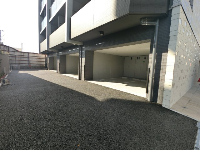 アーバンパーク行徳ステーションフロントの駐車場