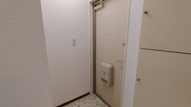 【玄関】 | クリヨン千里北