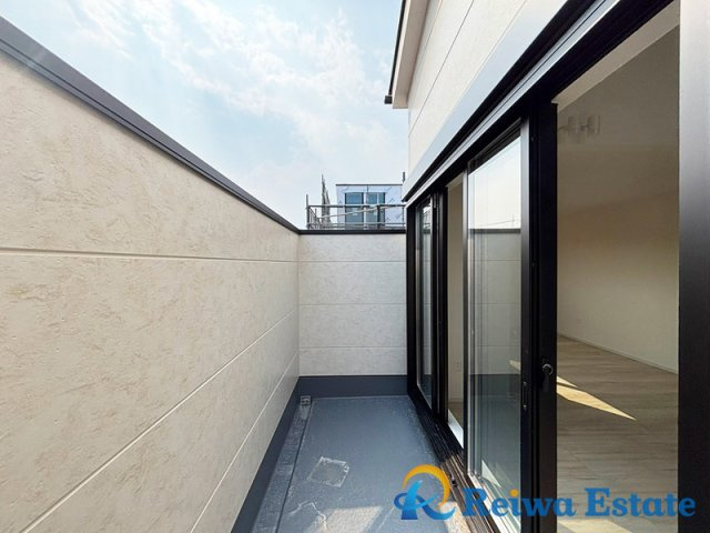 新築戸建　茅ヶ崎市旭が丘4期のバルコニー