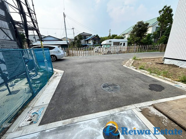 新築戸建　茅ヶ崎市旭が丘4期の前面道路含む現地写真