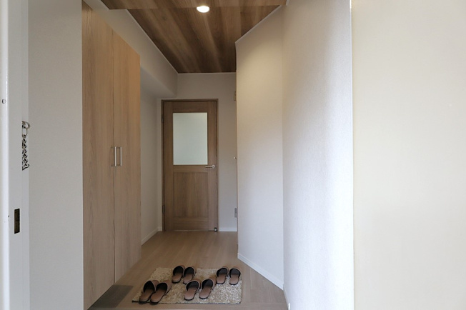 【玄関】 | サニークレスト住吉 | トールサイズのシューズボックス付きです♪