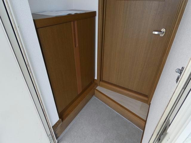 ファインいずみの玄関