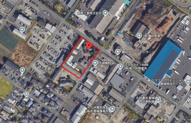 都城市都北町の倉庫の外観
