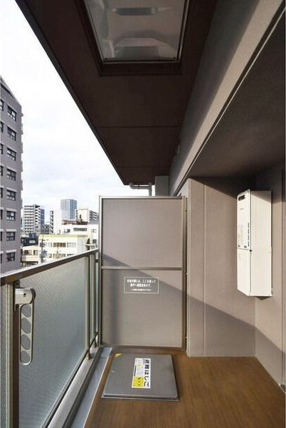 ArtizA金山のバルコニー