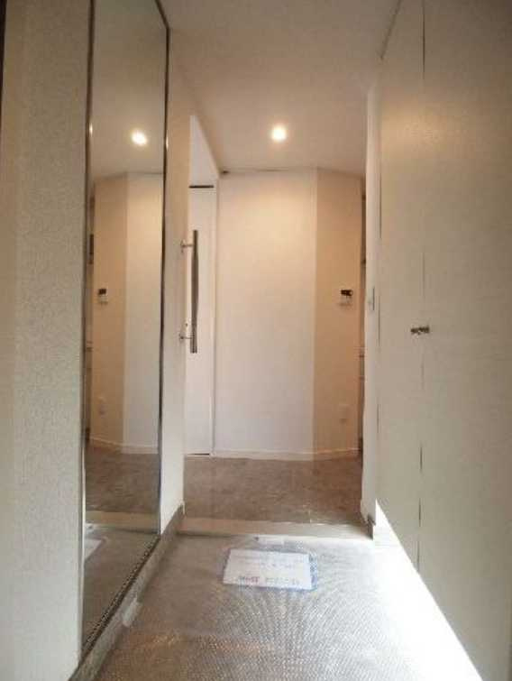 プランドール　駅近　駐車場あり　シャーメゾンの玄関