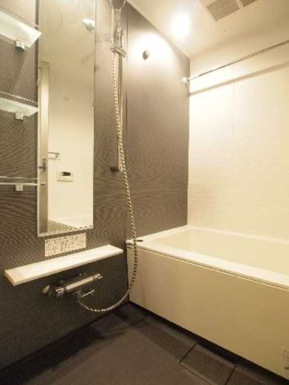 プランドール　駅近　駐車場あり　シャーメゾンの浴室