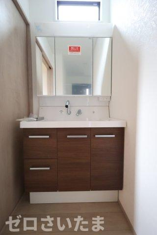 《仲介手数料無料》南区根岸３丁目5-2新築一戸建ての独立洗面台