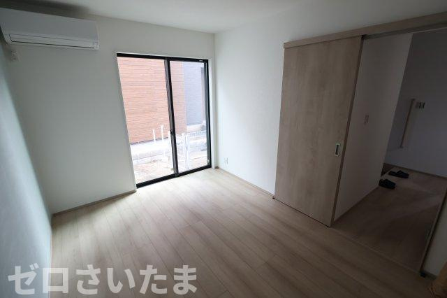 《仲介手数料無料》南区根岸３丁目5-2新築一戸建ての洋室