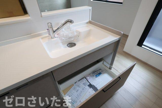 《仲介手数料無料》南区根岸３丁目5-2新築一戸建てのキッチン
