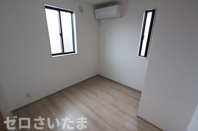 《仲介手数料無料》南区根岸３丁目5-2新築一戸建ての洋室