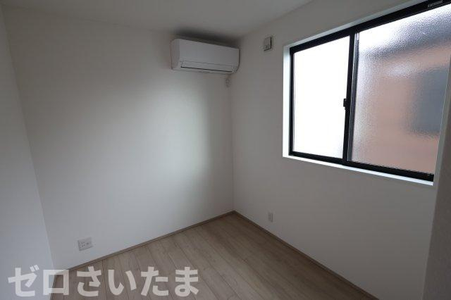 《仲介手数料無料》南区根岸３丁目5-2新築一戸建ての洋室