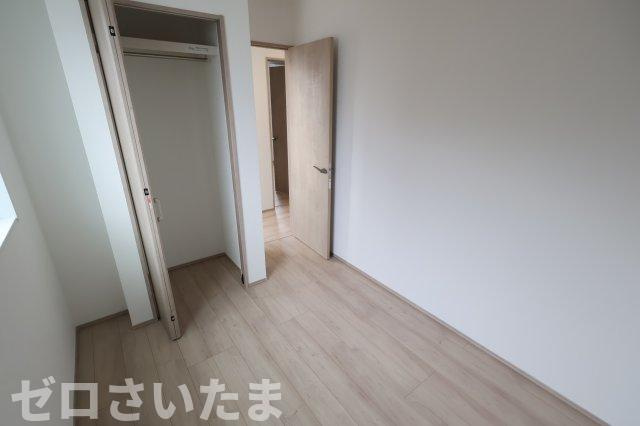 《仲介手数料無料》南区根岸３丁目5-2新築一戸建ての洋室