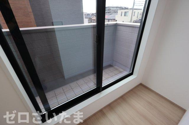 《仲介手数料無料》南区根岸３丁目5-2新築一戸建ての洋室