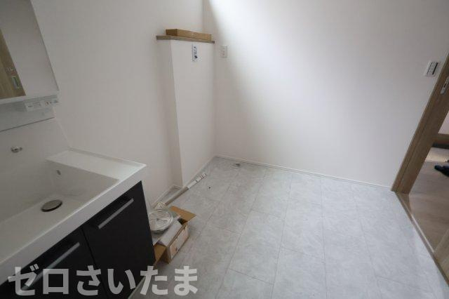 《仲介手数料無料》南区根岸３丁目5-2新築一戸建てのランドリースペース