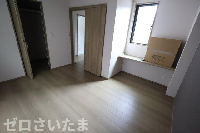 《仲介手数料無料》南区根岸３丁目5-2新築一戸建ての洋室