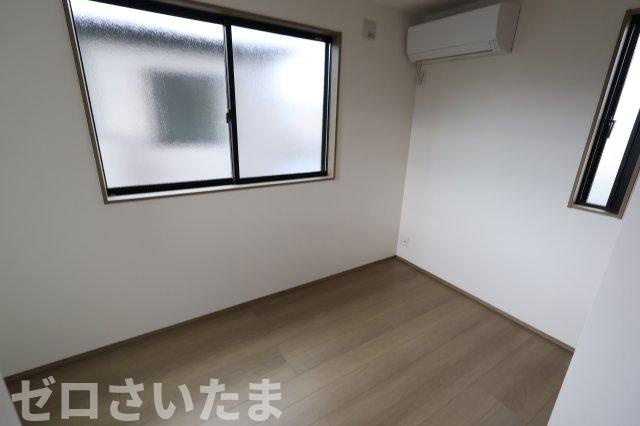 《仲介手数料無料》南区根岸３丁目5-2新築一戸建ての洋室