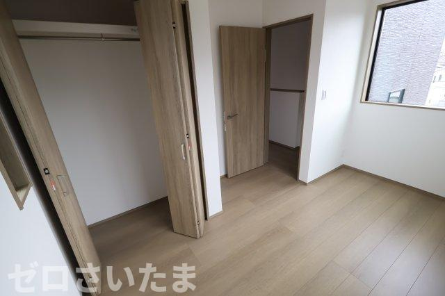 《仲介手数料無料》南区根岸３丁目5-2新築一戸建ての洋室