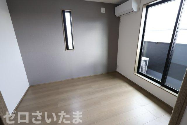 《仲介手数料無料》南区根岸３丁目5-2新築一戸建ての洋室