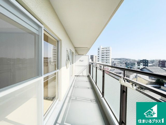 堺東グリーンハイツのバルコニー|日当たりのよいバルコニー！お部屋が開放的に！