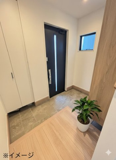 【玄関】 | 廿日市市新宮1丁目（全2区画）No１ | シューズインクローゼット☆家族の靴がスッキリ収納できます☆