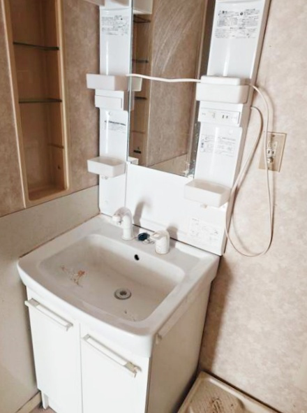 シャルム四条大宮の独立洗面台