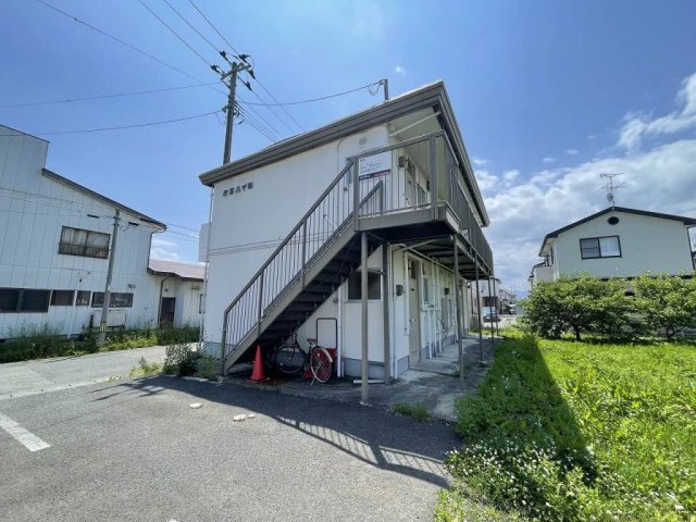 若葉ハイツの外観