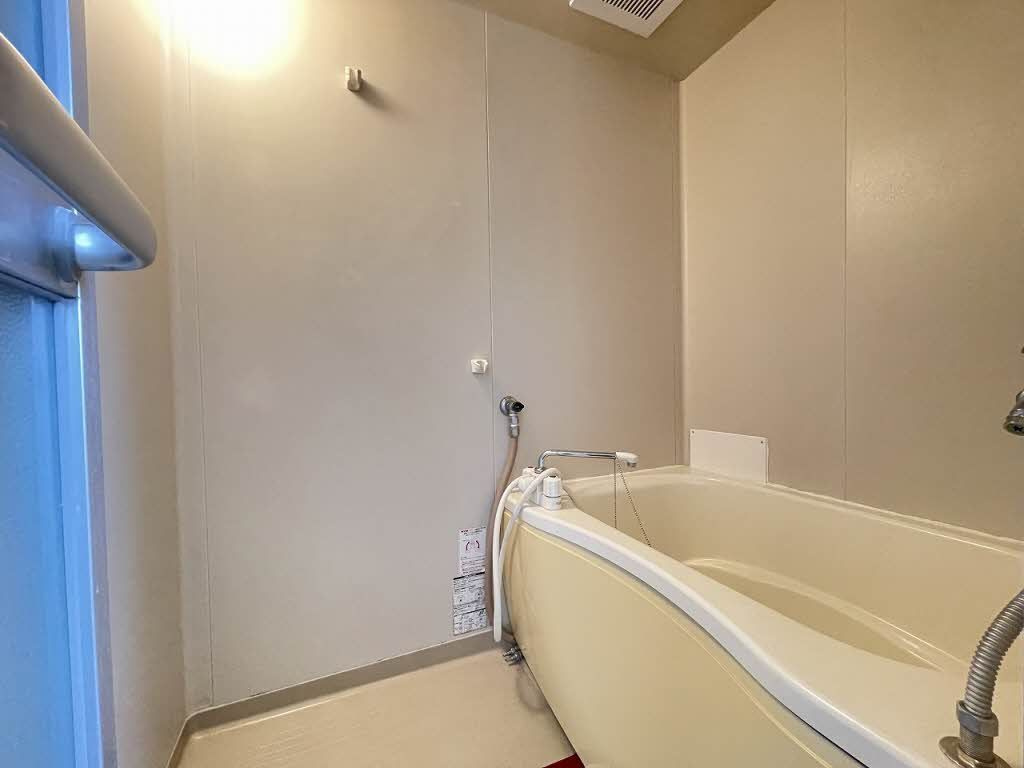 若葉ハイツの浴室