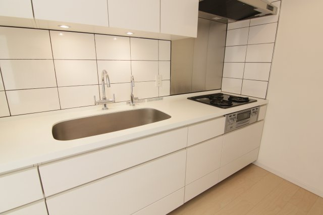 調理スペースを確保できるキッチンです！