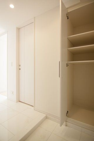 別途下駄箱もあります！