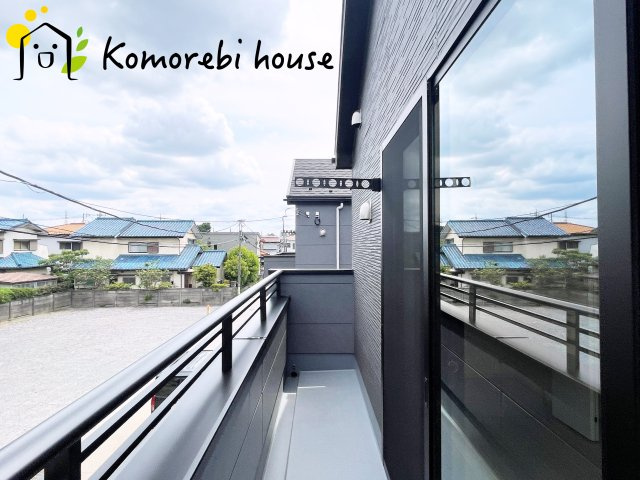 さいたま市西区宮前町　1期　新築一戸建て　FIT-A　02のバルコニー|開放的で明るい空間を演出してくれるバルコニーです