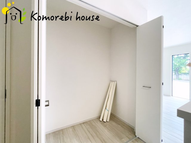 さいたま市西区宮前町　1期　新築一戸建て　FIT-A　02の内装|明るい室内です