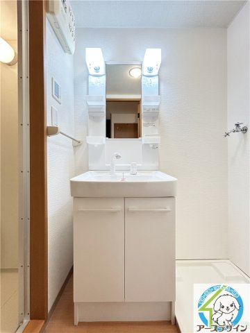 パレスシーサイドの洗面所