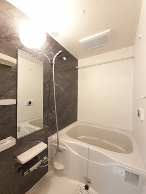 【浴室】 | レインボーグローヴ | 日々の疲れを癒すお風呂付です