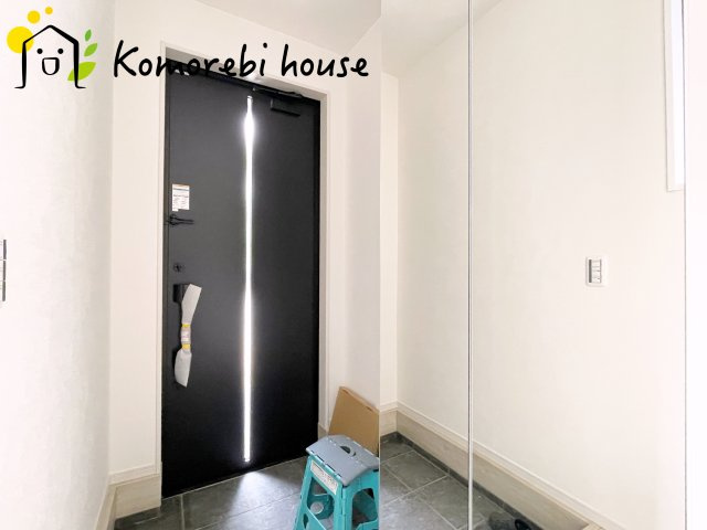 さいたま市西区宮前町　1期　新築一戸建て　FIT-A　03の玄関|シンプルで使いやすい玄関です