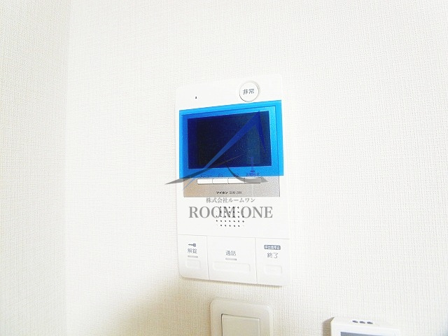 パルゼ北千住のセキュリティ|モニター付きインターホンです。